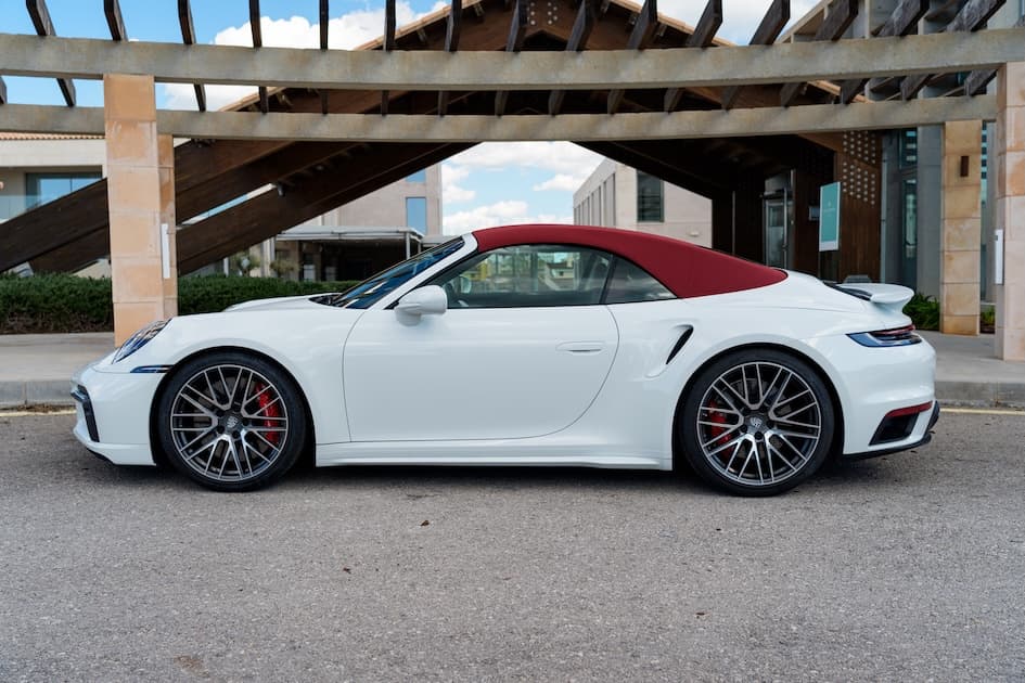 Porsche 992 Turbo Cabrio 11