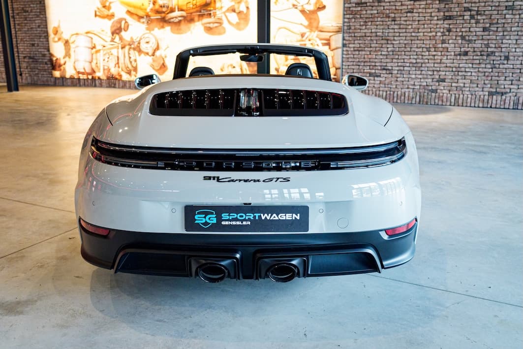 Porsche Carrera GTS Cabrio 9