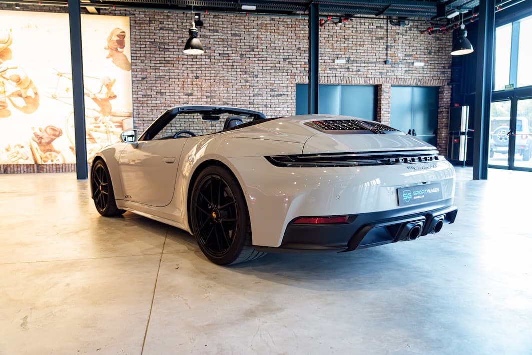 Porsche Carrera GTS Cabrio 10