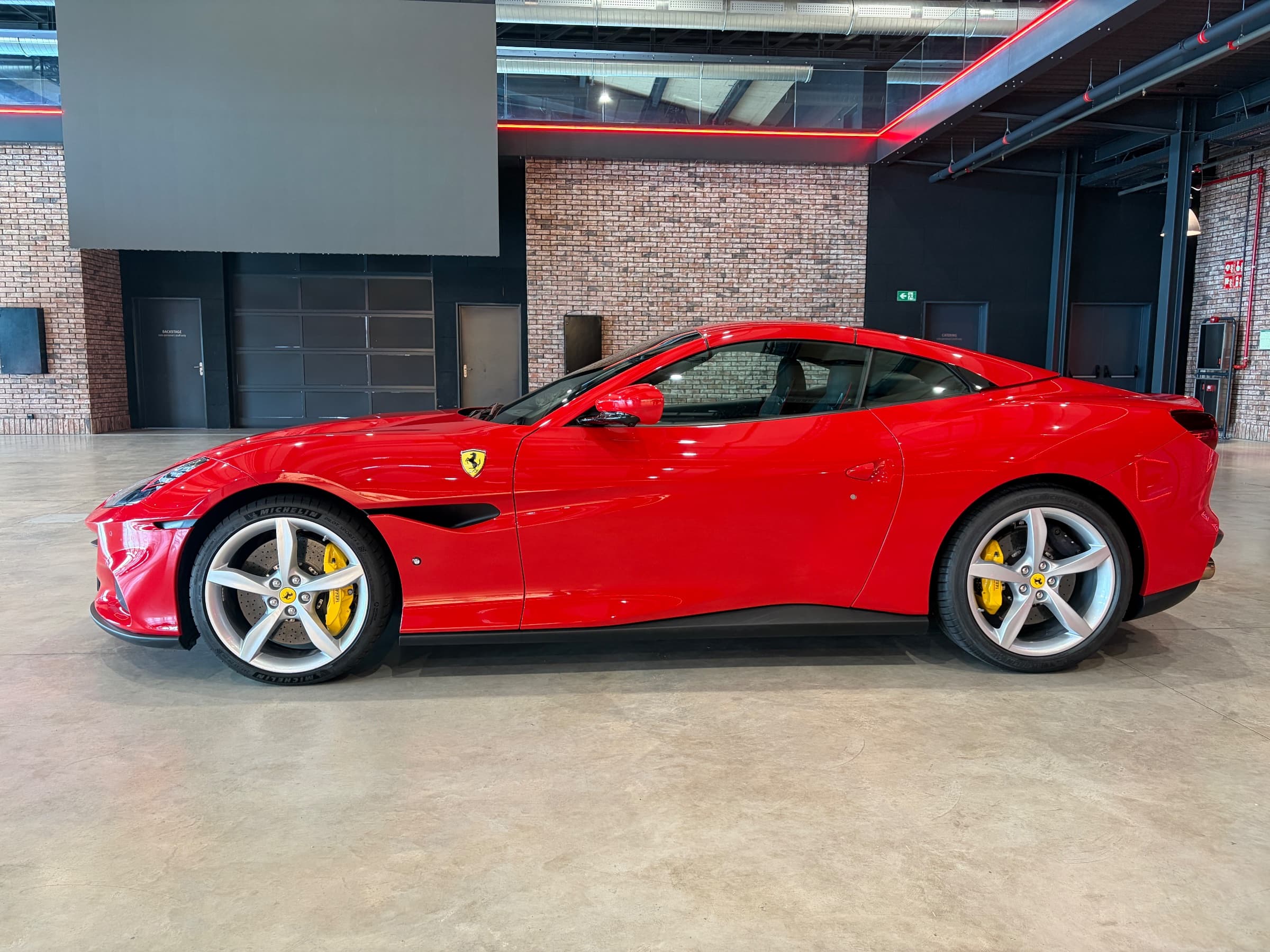Ferrari Portofino M 4