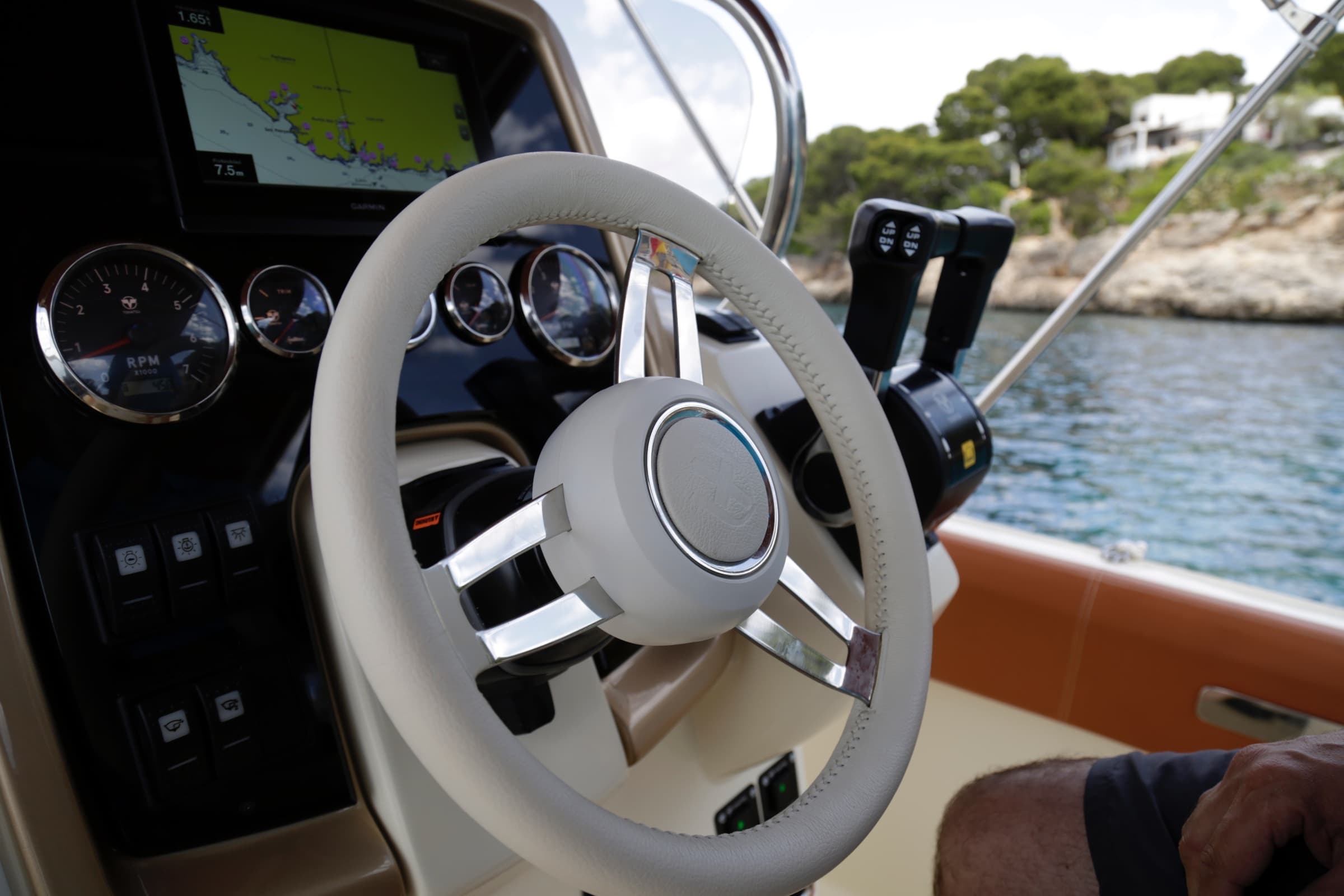 Invictus FX270 18